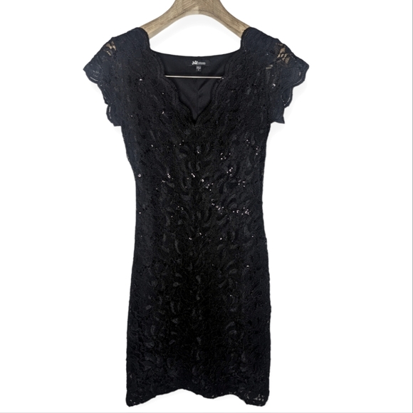 Lacey little black dress embedded w/single sequins throughout fabric - Small - Picture 2 of 6